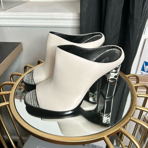 Calvin Klein Kassidy Sandals - Picture 2 of 4